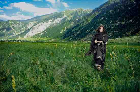 Kashmir Tour Packages with Flights