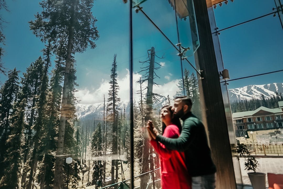 Book kashmir tour