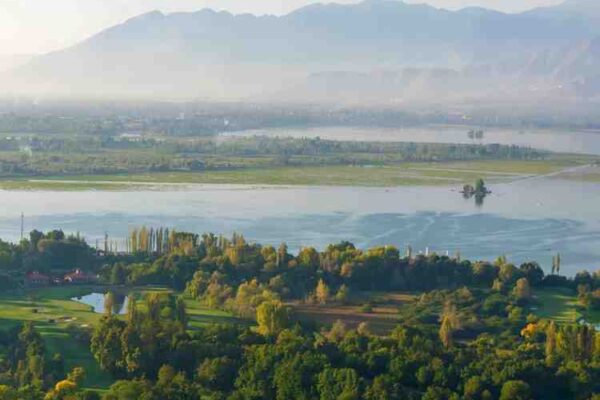 kashmir tour from saudi arabia