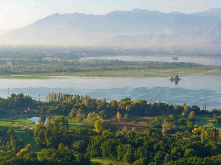 kashmir tour from saudi arabia